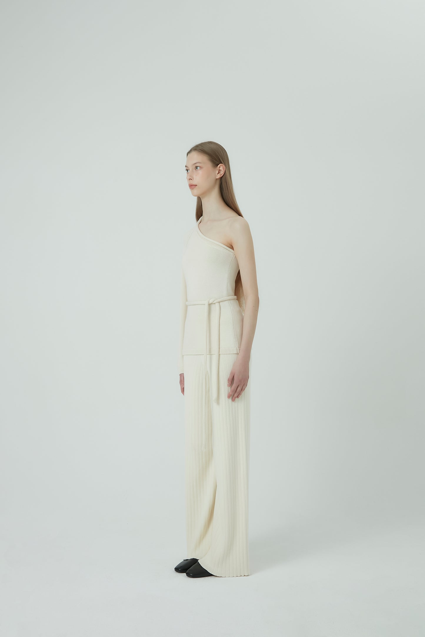 JUNE One Shoulder Top in Cotton and Cashmere (Cream)